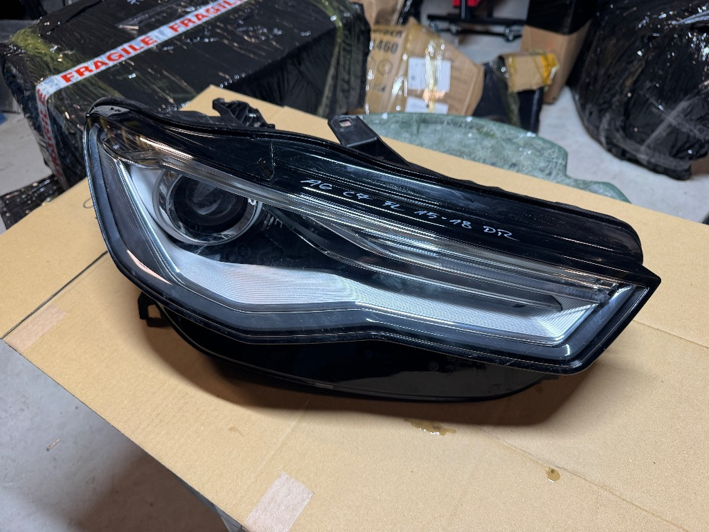 Far dreapta Audi A6 C7 4G FACELIFT BIXENON LED 2015/2016/2017/2018 cod 4G0.941.006.F