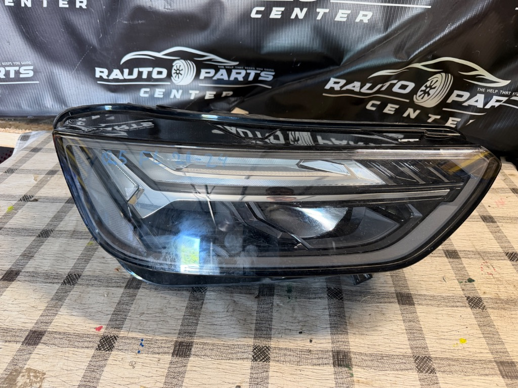 Far dreapta Audi Q5 FY Facelift MATRIX 80A941034F 2021/2022/2023/2024