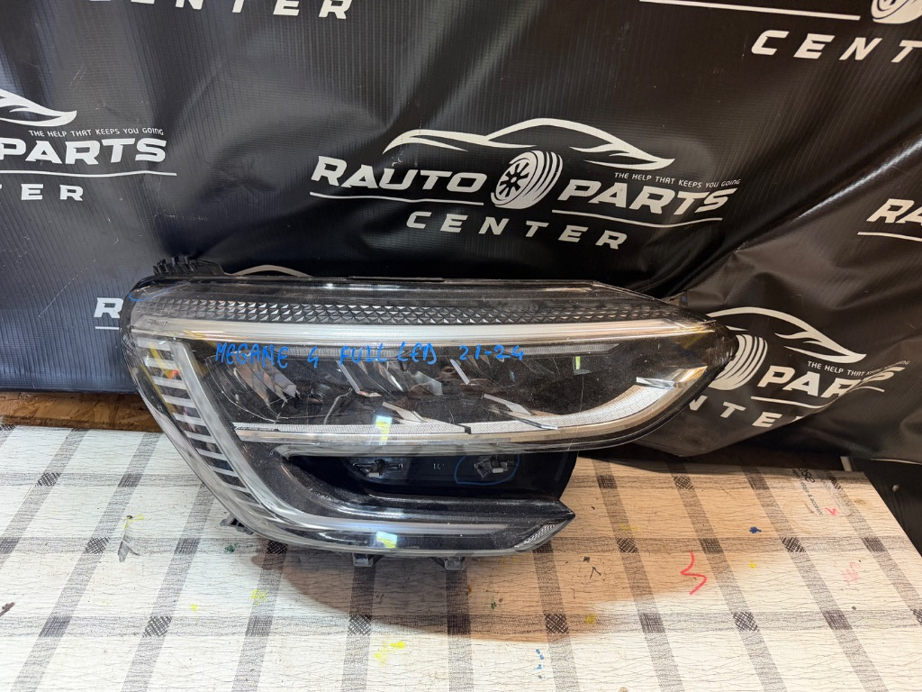 Far dreapta avariat Renault Megane 4 Facelift FULL LED 2021/2022/2023/2024