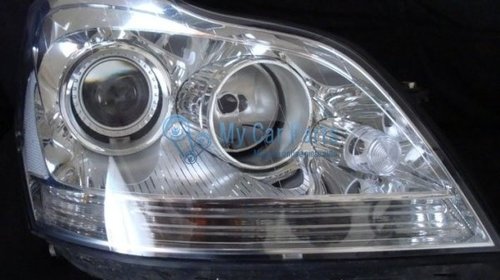 Far Dreapta bi-xenon Mercedes GL X164 420CDI 