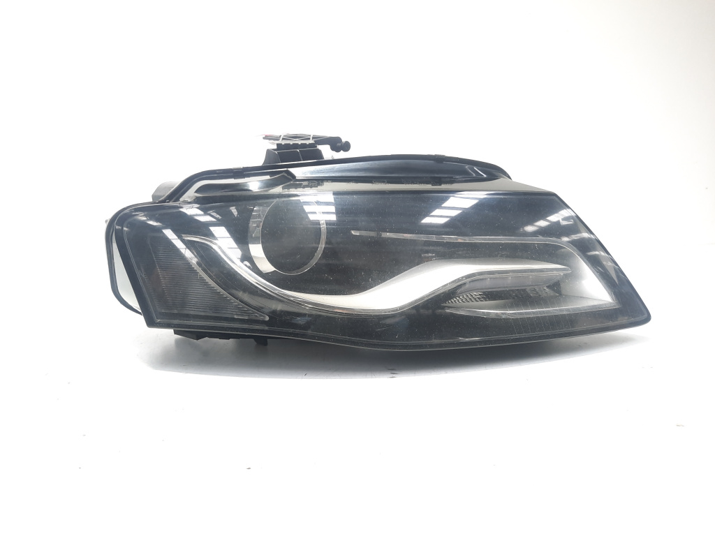 Far dreapta cu led, lupa si Xenon, cod 8K0941004C,