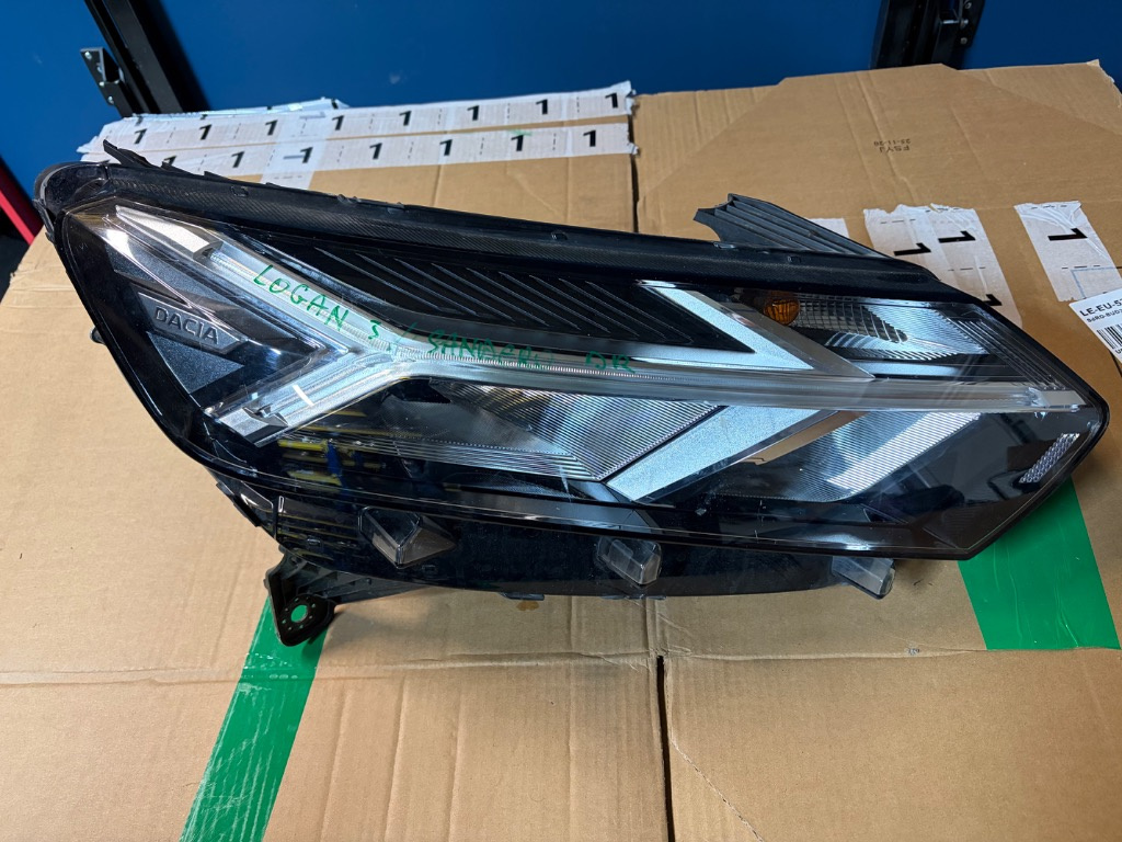 Far dreapta Dacia Logan 3 Sandero 3 Jogger 2 Prinderi rupte 2020/2021/2022