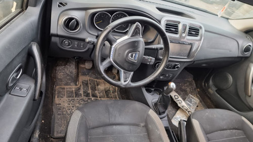 Far dreapta Dacia Sandero 2 2017 hatchback 1.5 dci