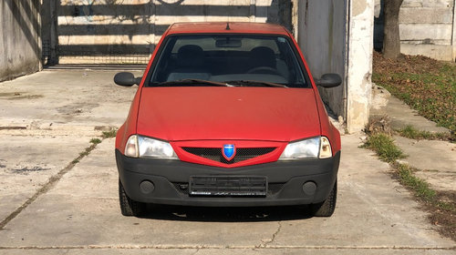 Far dreapta Dacia Solenza 2004 berlina 1.4