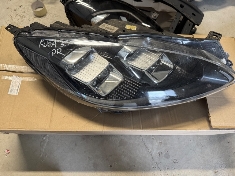 Far dreapta + droser Ford Kuga 3 FULL LED 2019/2020/2021/2022/2023