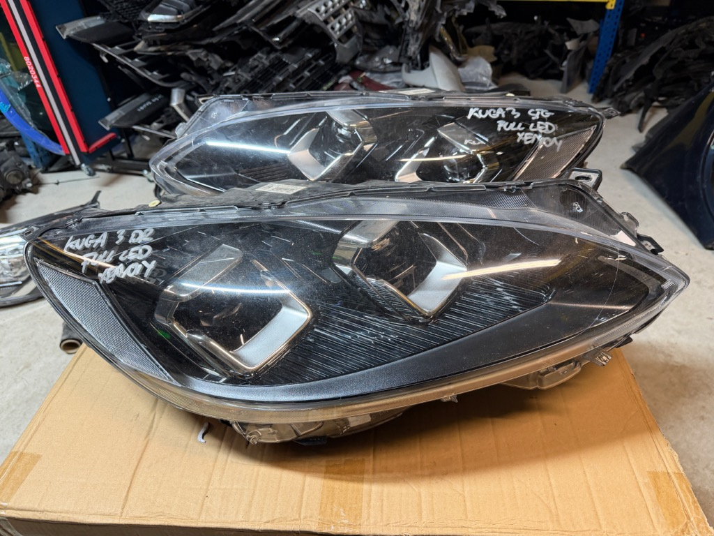 Far dreapta / far stanga complete Ford Kuga MK3 FULL LED XENON 2019/2020/2021/2022/2023