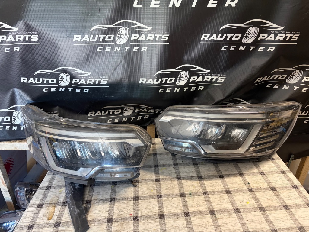 Far dreapta / far stanga cu probleme Renault Trafic 3 PURE VISION 2019/2020/2021/2022/2023