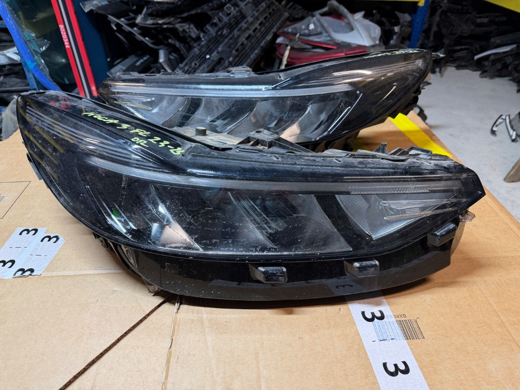 Far dreapta / far stanga Ford Kuga MK3 Facelift 2023/2024/2025 FARA DEFECTE