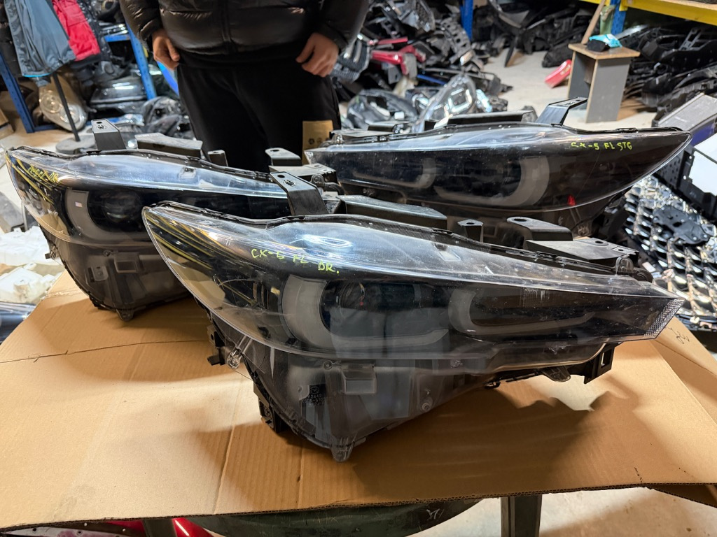 Far dreapta / far stanga Mazda CX-5 FACELIFT FULL LED 2022/2023/2024/2025