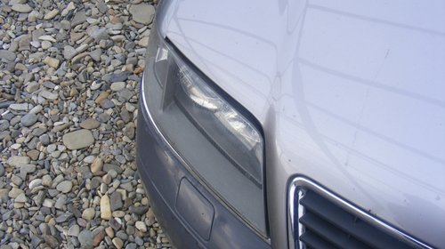 Far dreapta fata Audi A6 allroad, an de fabricatie 2001
