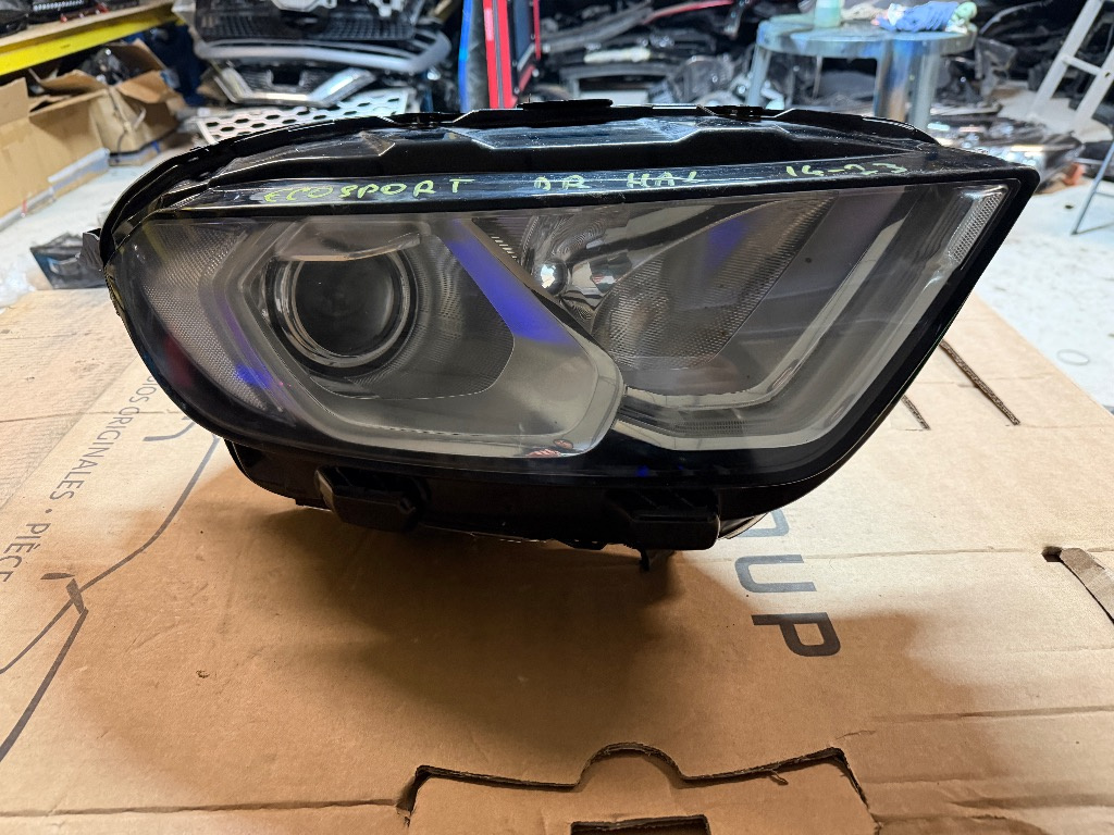 Far dreapta Ford Ecosport Halogen LED 2017/2018/2019/2020/2021