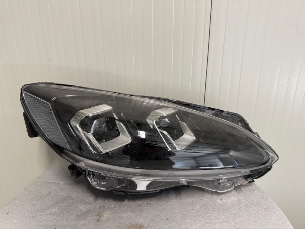 Far dreapta Ford Kuga Mk3 2019/2020/2021/2022