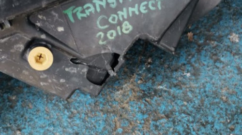 Far dreapta FORD Transit Connect cu defect 2018 ( poze ) KT1B-13W029-AD
