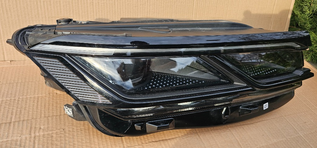 Far dreapta FULL LED MATRIX Vw Touareg C