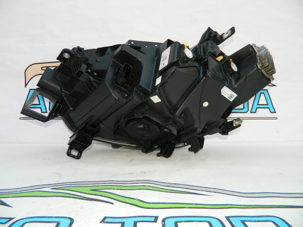 Far dreapta FULL LED VW ID3,ID-3 cod 10B