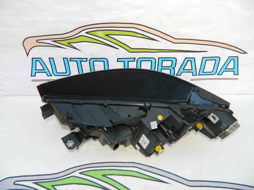 Far dreapta FULL LED VW ID3,ID-3 cod 10B