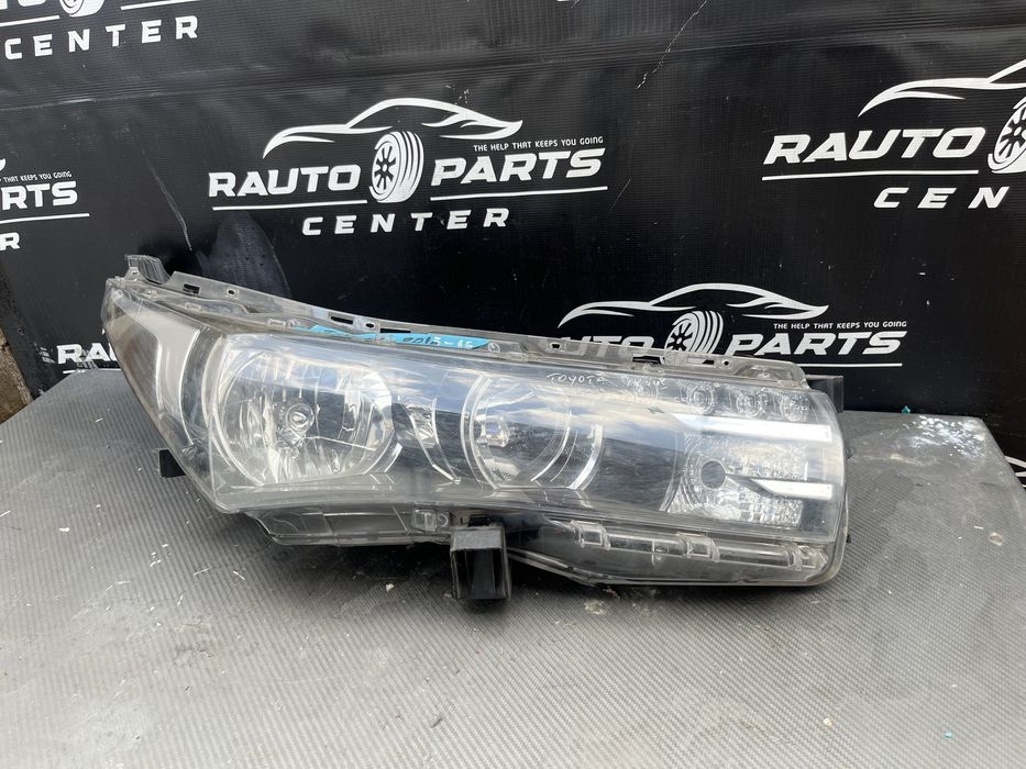 Far Dreapta Halogen Toyota Corolla 2013/2014/2015/2016