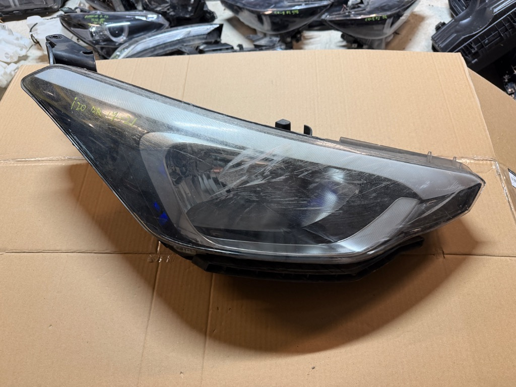 Far dreapta Hyundai i20 Halogen 2015/2016/2017/2018/2019/2020