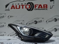 Far dreapta Hyundai i30 bixenon an 2015-2017 COD 92102-A6200 5P8HCB6RJP