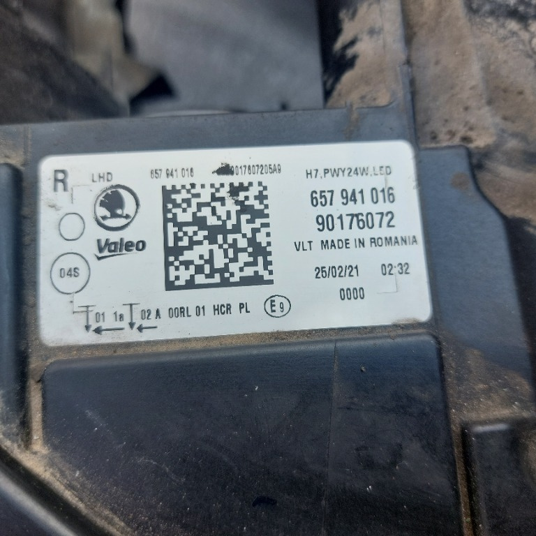 Far dreapta și stanga H7 +Led Skoda Sca