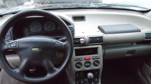 Far dreapta Land Rover Freelander 2001 suv 1.8 16V