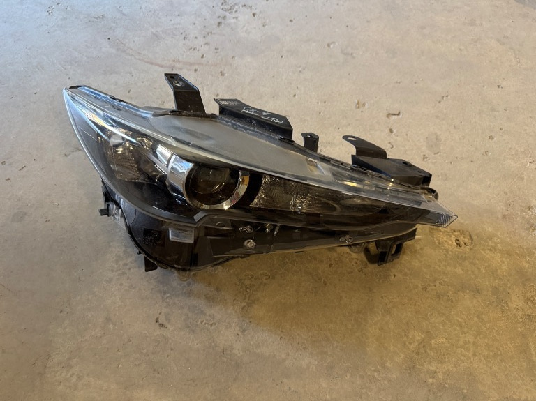 Far dreapta Mazda CX-5 LUPA HALOGEN 2017/2018/2019/2020/2021/2022 cod KB8M.51.030