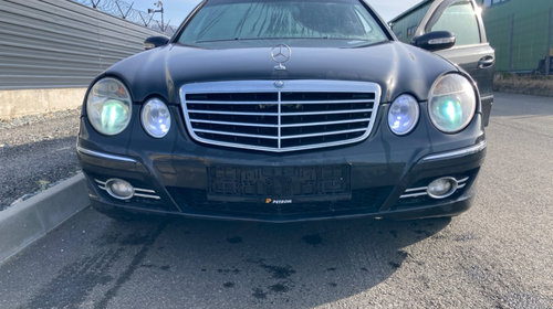 Far dreapta Mercedes E-Class W211 2006 Combi 2.2 CDI