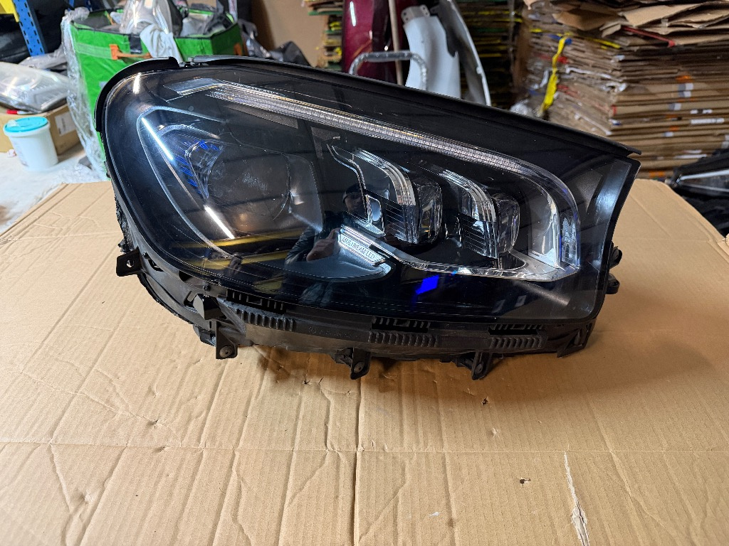 Far dreapta Mercedes GLS W167 MULTIBEAM LED 2019/2020/2021/2022/2023