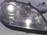 Far dreapta Mercedes ML W164 164 xenon