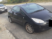 Far dreapta Mitsubishi Colt