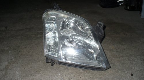 Far dreapta Opel Meriva 2003-2009