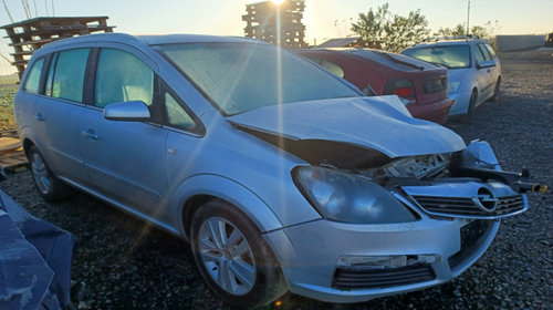 Far dreapta Opel Zafira B [2005 - 2010] Minivan 5-usi 1.6 MT (105 hp)