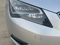 Far dreapta Seat Leon 3 xenon