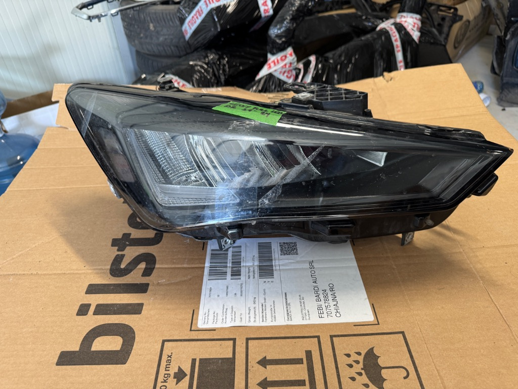 Far dreapta Seat Leon 4 FULL LED 5FB.941.006.D Interior negru 2020/2021/2022/2023/2024