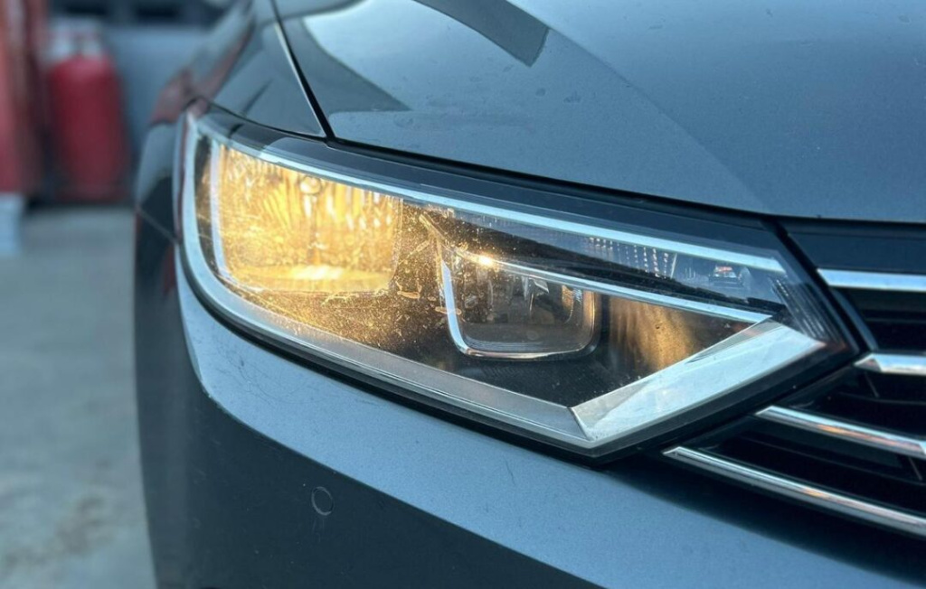 FAR DREAPTA SIMPLU VW PASSAT B8 VARIANT 2016
