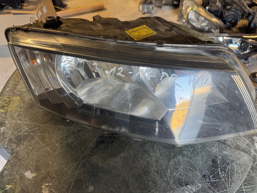 Far dreapta Skoda Octavia 3 NFL HALOGEN 2012/2013/2014/2015/2016/2017/2018