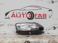 Far dreapta Skoda Rapid Halogen an 2012-2013-2014-2015-2016-2017-2018-2019 stare buna 842H88ACUK