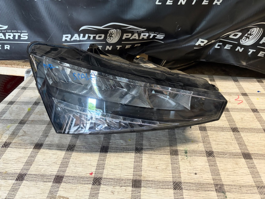Far dreapta Skoda Scala Halogen LED 2019/2020/2021/2022/2023