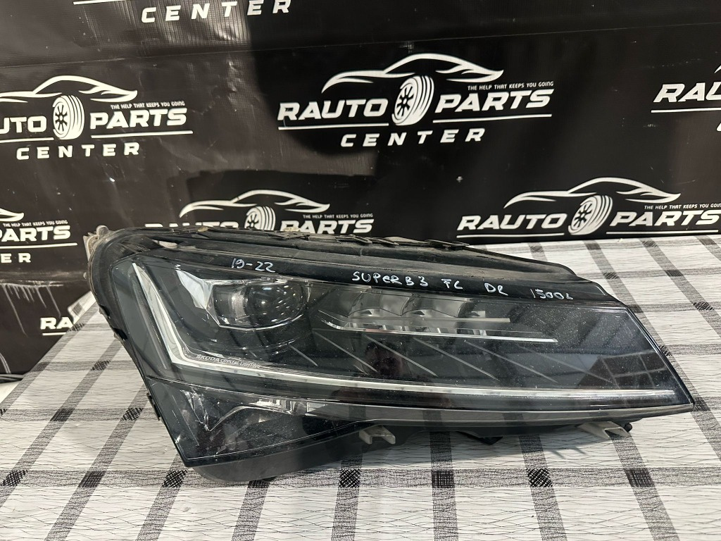 Far dreapta Skoda Superb 3 FULL LED 2019/2020/2021/2022