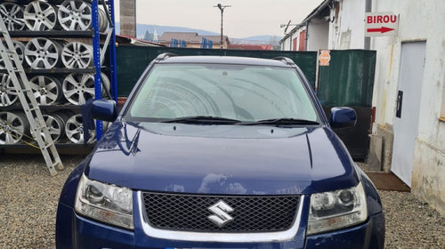 Far Dreapta Suzuki Grand Vitara 2006 - 2012 SUV 4 Usi Cu lupă