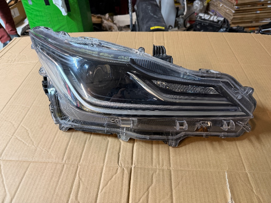 Far dreapta Toyota Corolla E21 FULL LED Sedan 2019/2020/2021/2022/2023