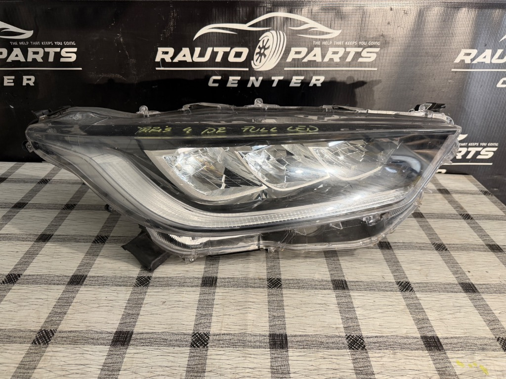 Far dreapta Toyota Yaris 4 FULL LED Prinderi Rupte 2020/2021/2022/2023/2024