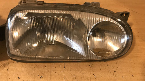 Far dreapta volkswagen golf 3 1992 - 1998 cu defect