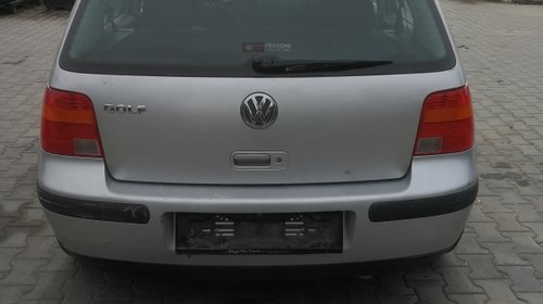 Far dreapta Volkswagen Golf 4 2001 HATCHBACK 1390