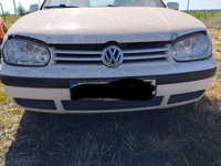 Far Dreapta Volkswagen Golf 4