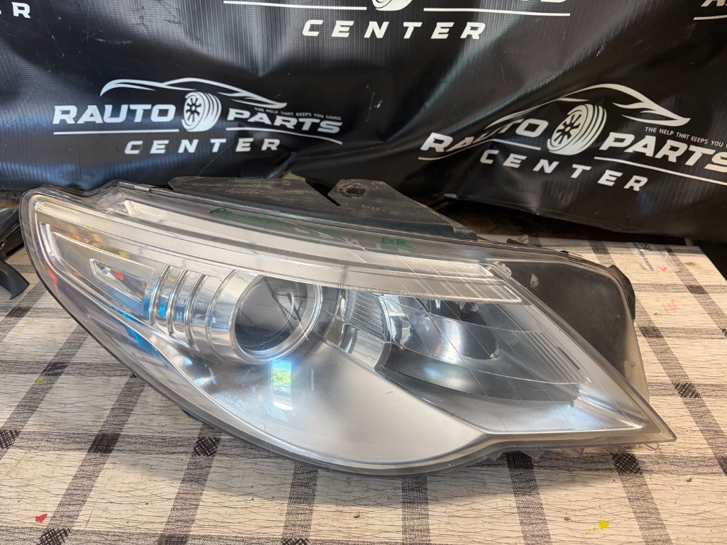 Far dreapta Volkswagen Passat CC XENON 2008/2009/2010/2011/2012