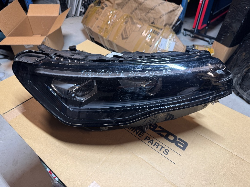 Far dreapta Volkswagen Tiguan 3 FACELIFT 2023/2024/2025