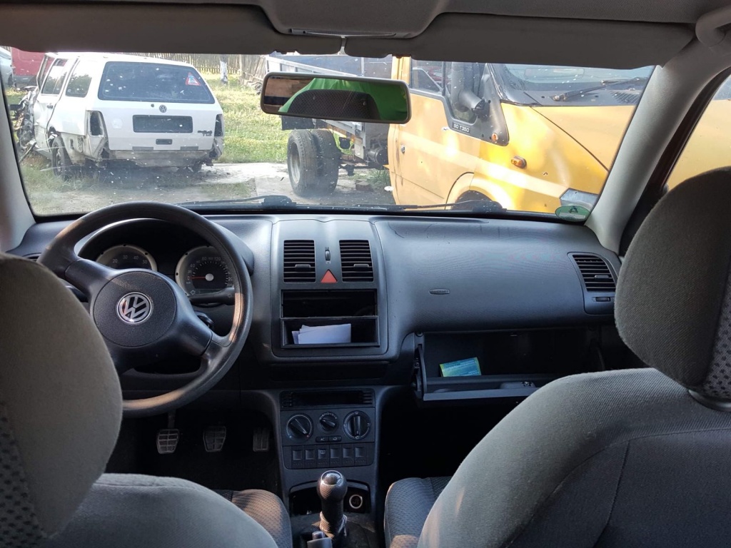 Far dreapta VW Polo 6C 2000 BREAK 1.4 MP