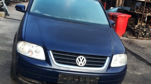 Far dreapta VW Touran 2004 Monovolum 1.9