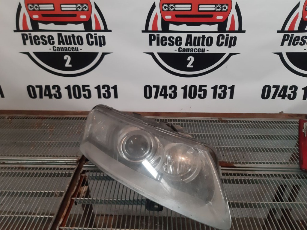 Far dreapta xenon Audi A6 C6 4f cod 4f09